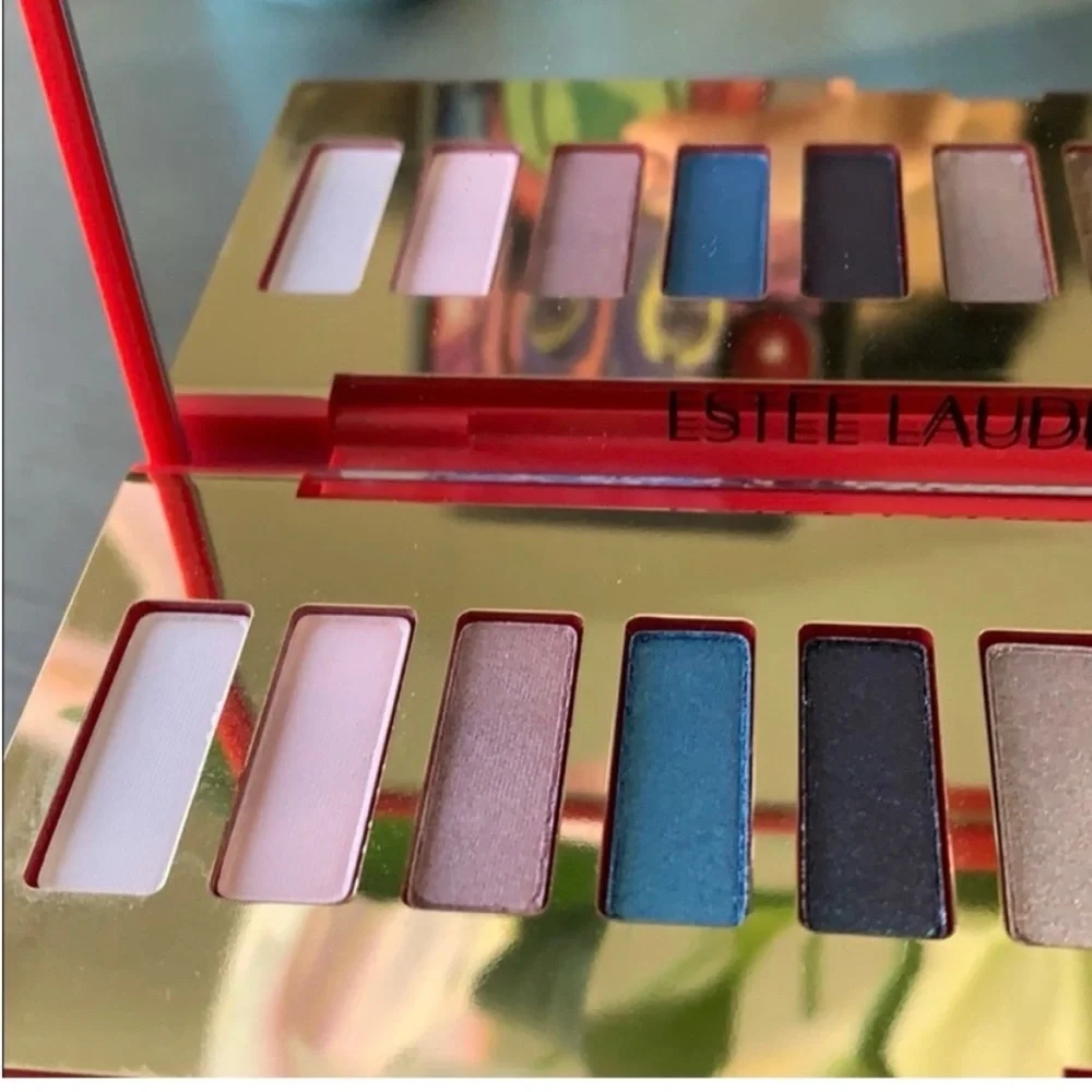 Estee Lauder Eyeshadow Palette in 💫NUDES💫 ~NEW~